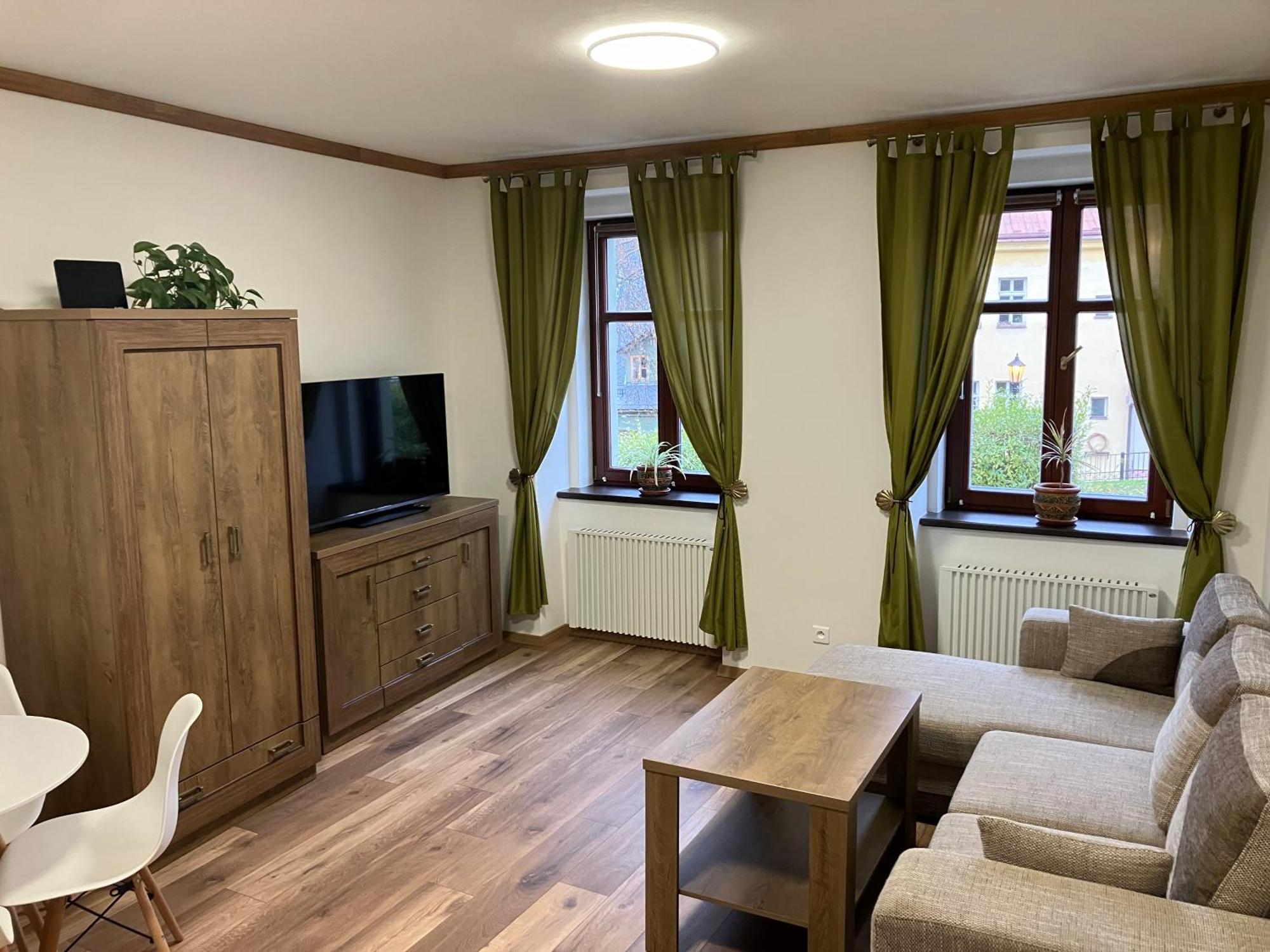 Egrensis Apartments Локет Экстерьер фото