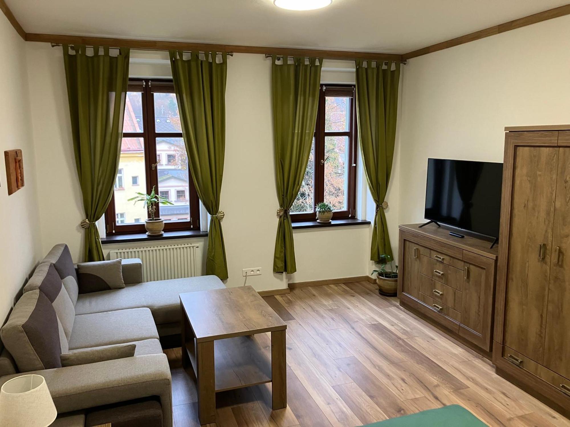 Egrensis Apartments Локет Экстерьер фото